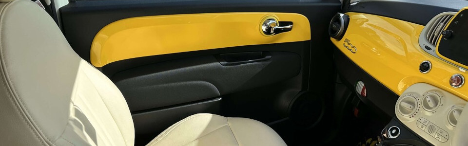 ドアパネルプレートのカスタムで自分好みのFIAT500へ | MAESTRO JAPAN